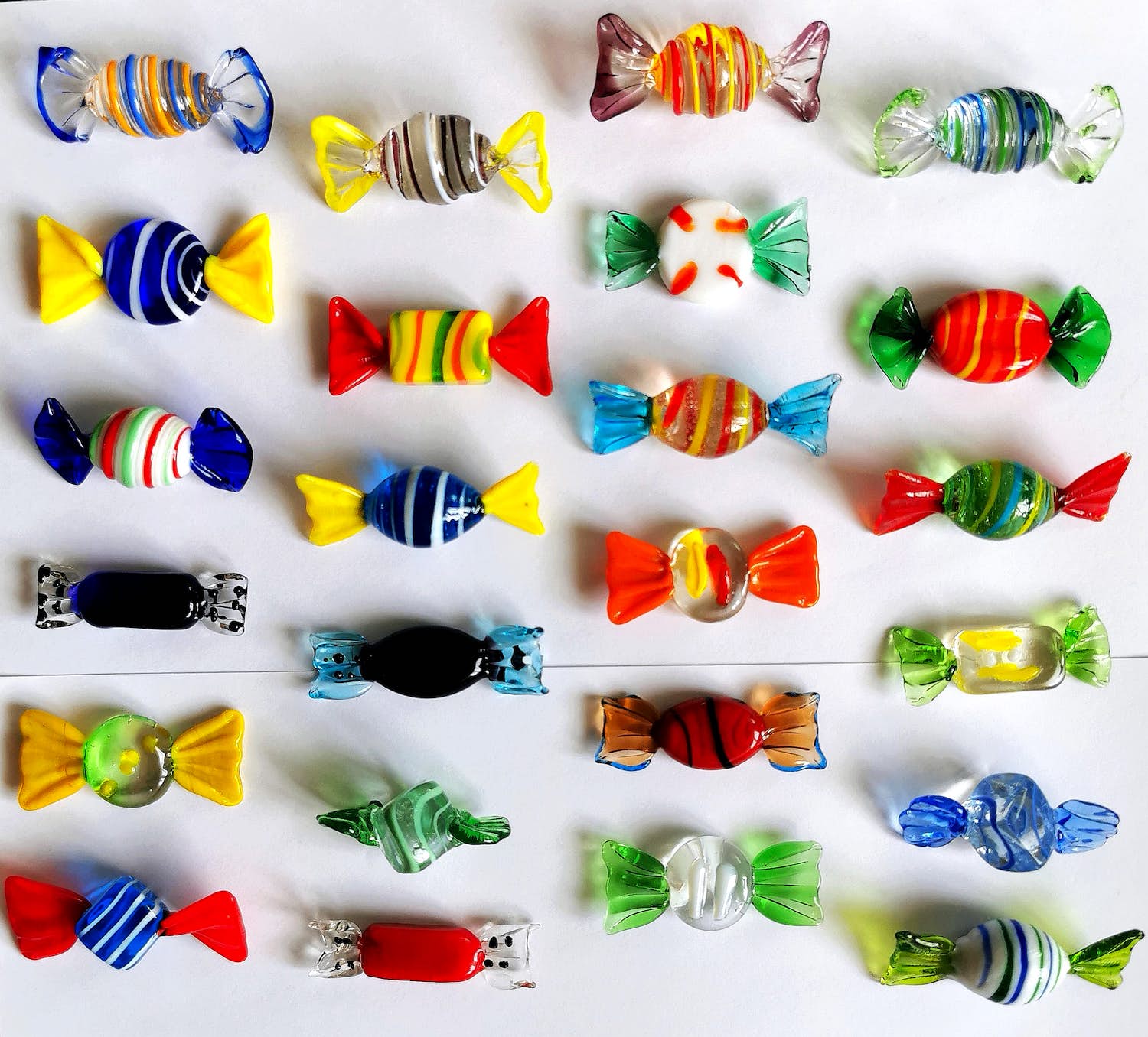 Seguso - 24x Murano Glas Snoepjes / Bonbons / Sweets - Vintage Kunst Venetië verkocht voor € 70!