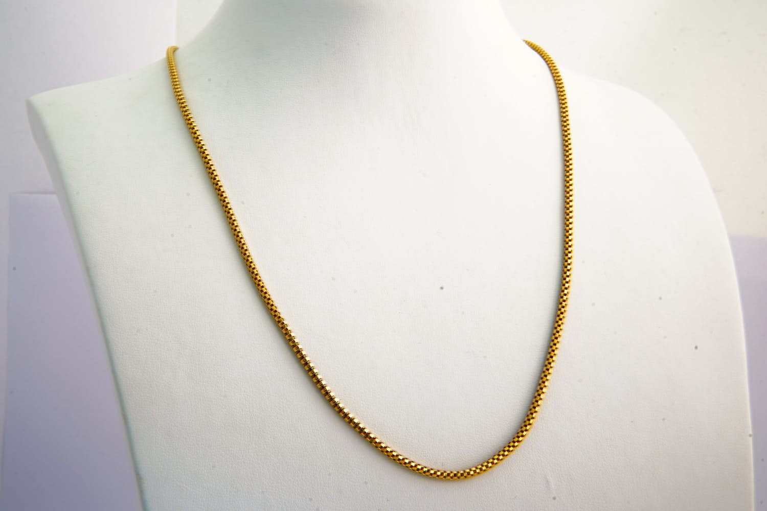 136 - Sierlijk en massief 20 Krt geel-gouden dubbel venetiaans collier - ketting kopen? Bied vanaf 460!