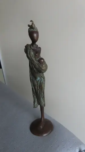 Abdulaye Gandema - Afrikaanse vrouw onderweg met haar baby kopen? Bied vanaf 55!