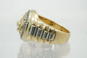 53 - Fraai gedetailleerde 14kt bi-color gouden Leeuwenkop ring kopen? Bied vanaf 370!