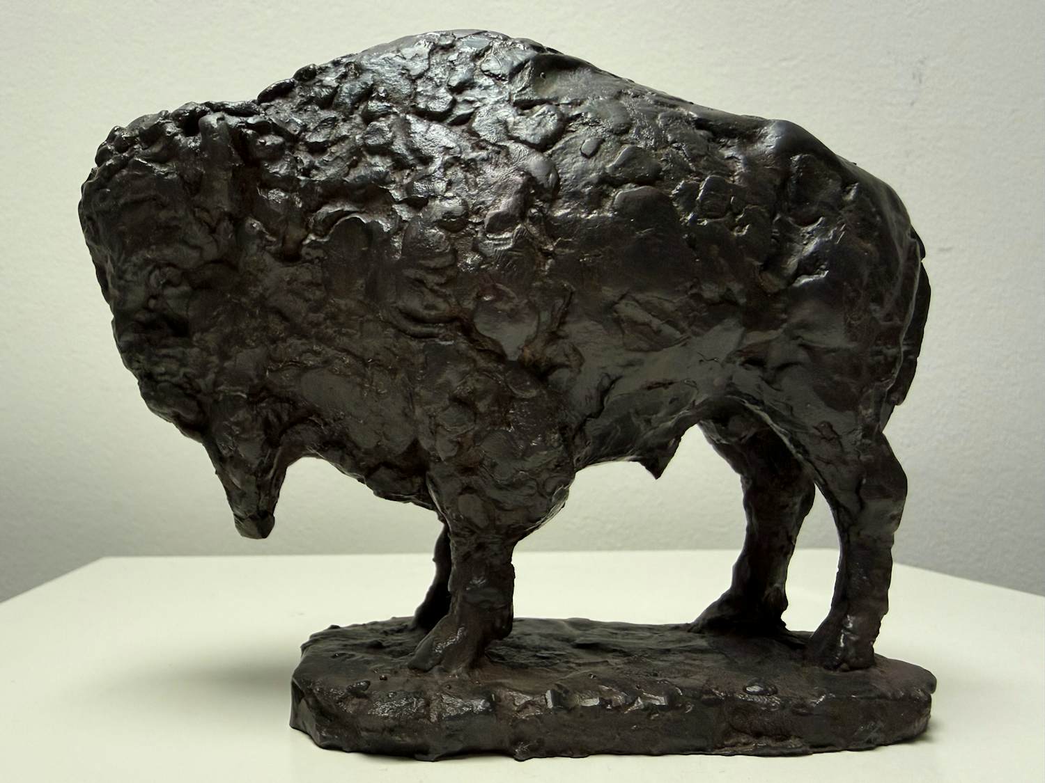 Pieter d' Hont - bronzen beeld - 'Bizon' - 1981 kopen? Bied vanaf 1750!