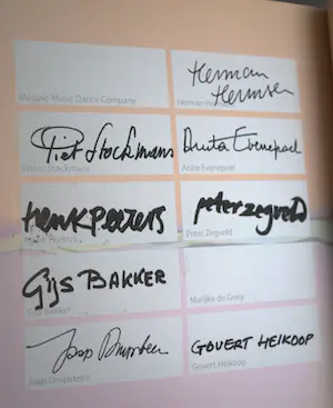 JCJ VANDERHEYDEN - boek & 15 signaturen van 15 kunstenaars in div. boeken kopen? Bied vanaf 45!