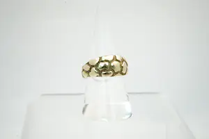 47 -   Massief 14 Krt geelgouden ring met giraffen motief kopen? Bied vanaf 920!