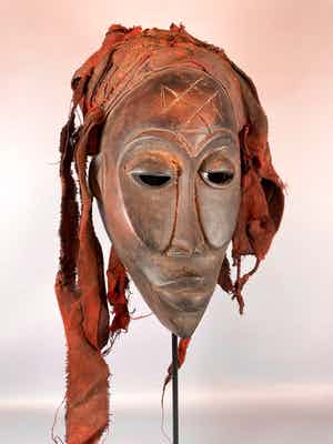 Chokwe - Tribal Used African Chokwe Mask - Congo verkocht voor € 45!