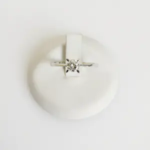 Diamanten ring kaufen? Bieten Sie von 650!