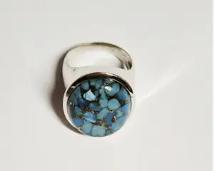 Nieuwe zilveren ring met ovale hoogglans turkoois kopen? Bied vanaf 75!