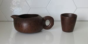 Niet of onleesbaar gesigneerd - Antieke Chinese houten pot en beker uit de 19e eeuw kopen? Bied vanaf 10!