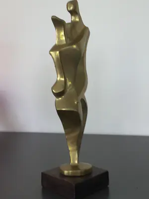 Brons (Onbekend) - Omhelzing kopen? Bied vanaf 119!