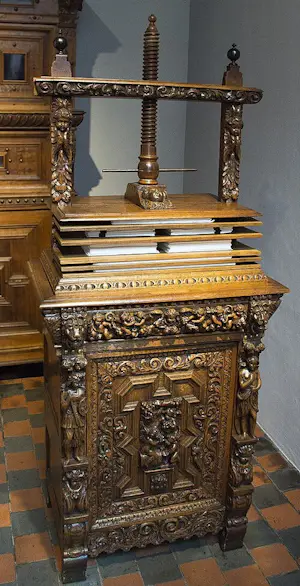 Arnoldus van Geffen - Arnoldus van Geffen zilveren miniatuur linnenpers ca. 1730 Amsterdam kopen? Bied vanaf 499!