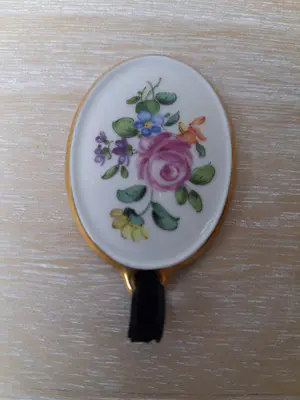 Augarten Wien - Hanger met zwarte fluwelen choker kaufen? Bieten Sie von 35!