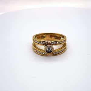 18kt gouden diamanten ring, maat 56,18,00, 6,98 gr verkocht voor € 380!