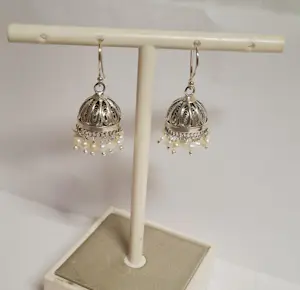 Nieuwe zilveren Jhumka oorbellen kopen? Bied vanaf 70!