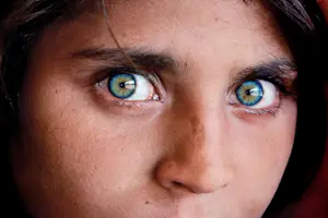 Steve McCurry - Afghan Girl, 1984 kopen? Bied vanaf 75!