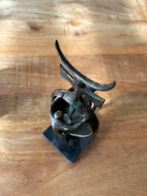 Joep Coppens - Brons kunstwerk van Joep Coppens. Getiteld Samen kopen? Bied vanaf 150!