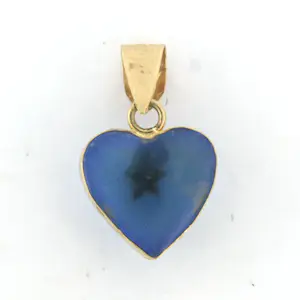 14k geel gouden hanger in een vorm van een hart van blauw glas steen kopen? Bied vanaf 55!