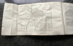 Antiquarisch Boek - Vaderlandsche Historie: 19 delen. Met gravures & Kaarten. kopen? Bied vanaf 200!