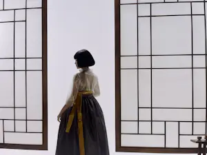 Erwin Olaf - Hidden Curiosity kopen? Bied vanaf 1500!