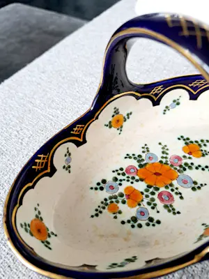 Kunstaardewerkfabriek Regina - Plateel Schaaltje gemerkt door Regina - René WB Gouda Holland, 1938 kopen? Bied vanaf 30!