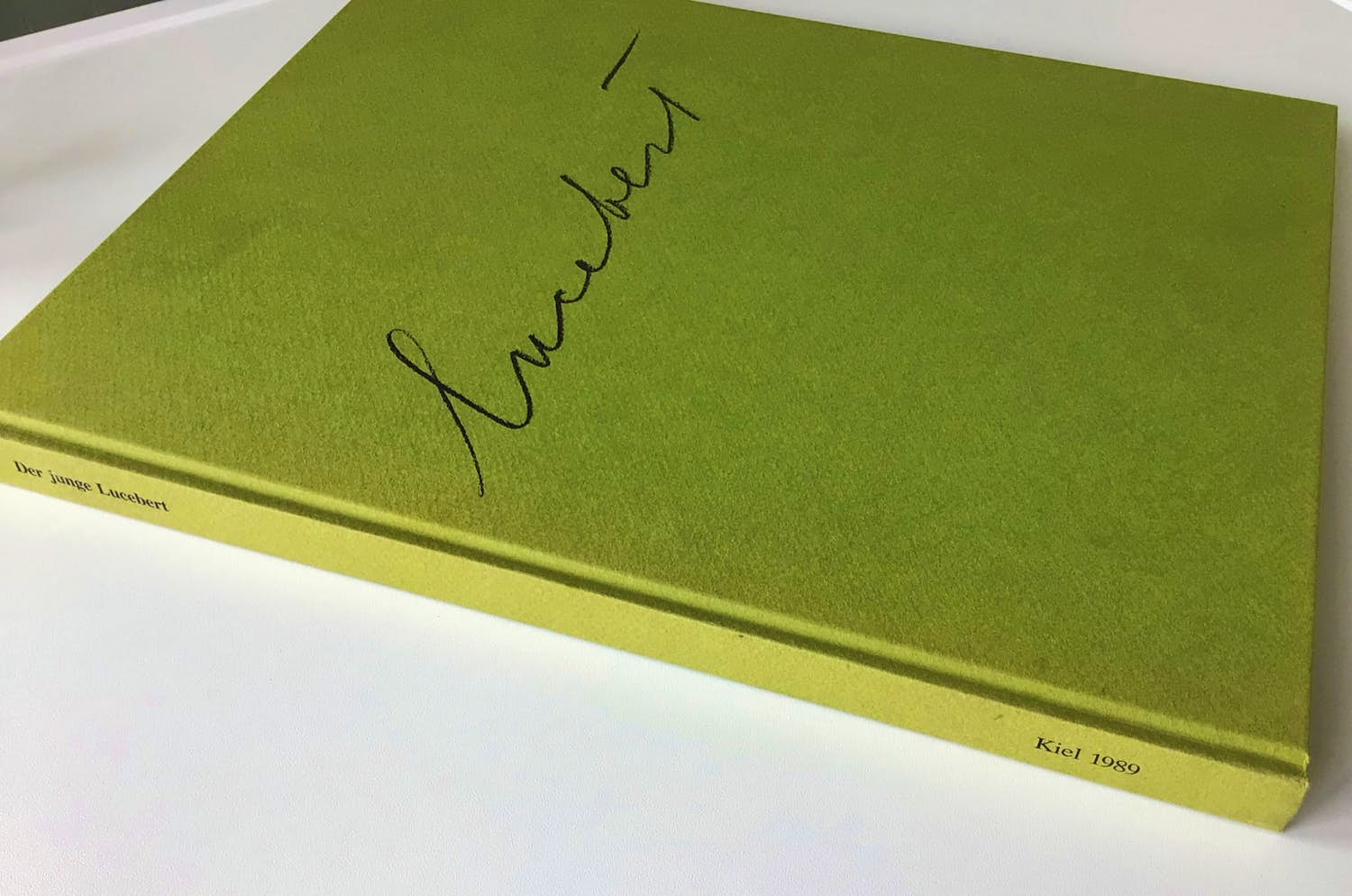 Lucebert - Museum Kiel 1989 - Stedelijk 1987 - Vlaamse Gids 1985 - PLUS: 2 andere Lucebert verkocht voor € 57!