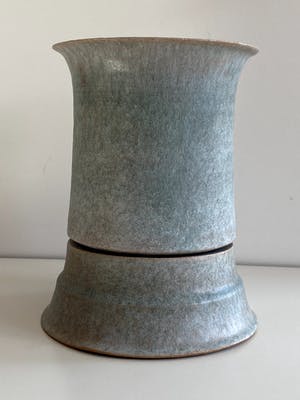 Anne van der Waerden - Beker op voet kopen? Bied vanaf 350!