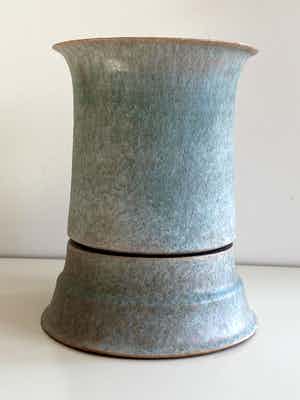 Anne van der Waerden - Beker op voet verkocht voor € 350!