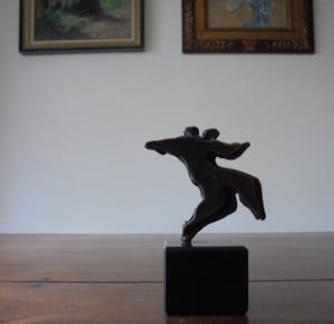 Eric Claus - brons op sokkel - Tango - prachtig patina! kopen? Bied vanaf 195!