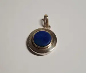 Nieuwe zilveren hanger met ronde Lapis lazuli, kopen? Bied vanaf 50!