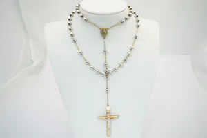 Fraai Italiaans 18 karaats Bi-Color Rozenkrans & Madonna collier - GROOT! kopen? Bied vanaf 860!