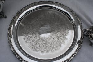 Niet of onleesbaar gesigneerd - Stijlvolle Oneida USA Silver Plate Koffie/Theeset Verzilverd (20e eeuw) kopen? Bied vanaf 1!