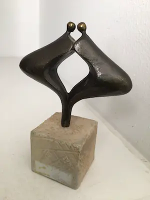 Corry Ammerlaan - Sculptuur “ VERBONDENHEID “ kopen? Bied vanaf 1!