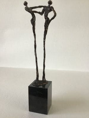 Corry Ammerlaan - “Dank” de Handdruk. Groot beeld 28 cm. kopen? Bied vanaf 1!