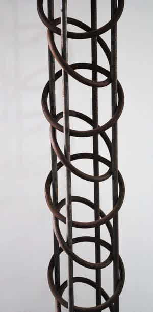 Arie Berkulin - Sculptuur 'Ringentoren' - ijzer - 1980 - zéér kleine oplage van 3 stuks verkocht voor € 1549!