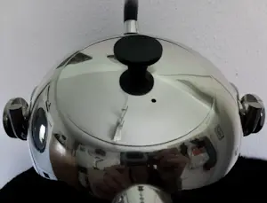 Curiosa - Vintage Tuimel theepot - Bakeliet en Chroom - jaren '50. kopen? Bied vanaf 50!