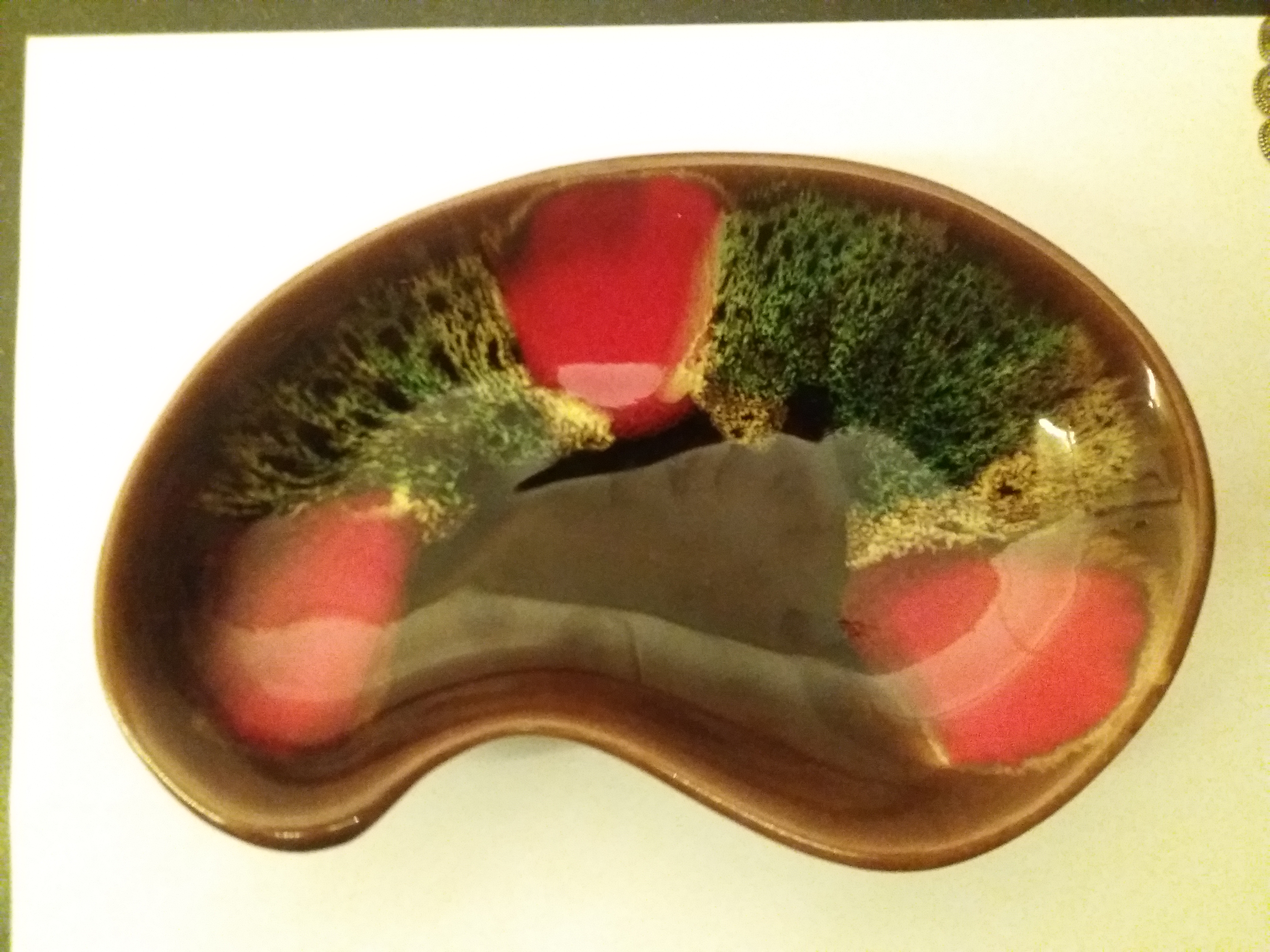 Vallauris Keramiek - nier vormige schotel, gemaakt in Frankrijk door Vallauris. kopen? Bied vanaf 30!