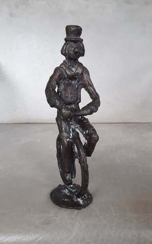 Siem Wardenaar - Bronzen beeld van een clown op eenwieler. kopen? Bied vanaf 45!