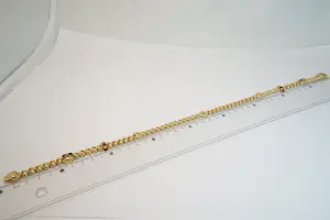 03 - Exclusief 18 Krt geelgouden collier met hartvormige schakels kopen? Bied vanaf 3480!