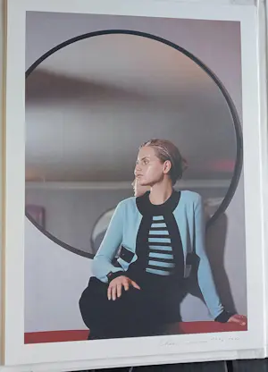 AcheterKarl Lagerfeld - Fotolitho Guinevere van Seenus Chanel 1996? Enchérissez de 85!