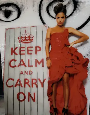 Oscar Munar - Rode jurk kopen? Bied vanaf 299!