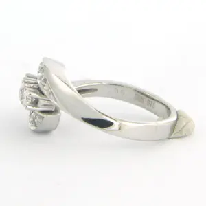 Witte BWG ring met briljant geslepen diamant tot. circa 0.36 karaat 4.7 gram kopen? Bied vanaf 500!
