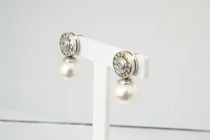 Paar 14Krt witgoud & diamanten oorstekkers  met  Parels kopen? Bied vanaf 160!