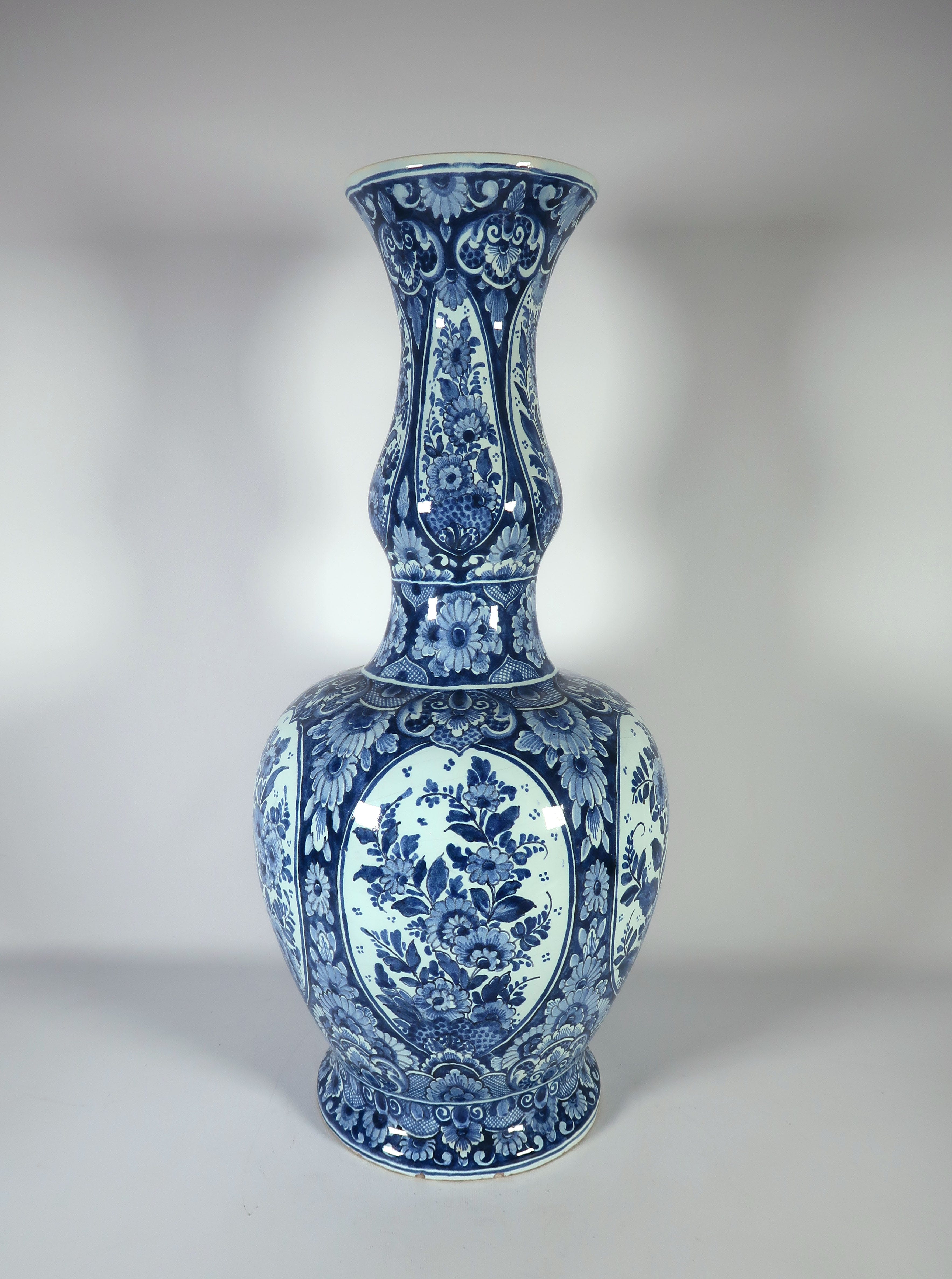 Potterie Oud Delft - Keramiek, Vaas (Zeer groot) kopen? Bied vanaf 50!