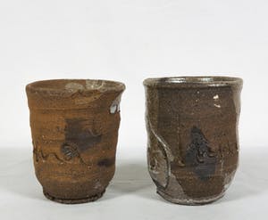 Ad Arma - Lot van twee raku gestookte bekers kopen? Bied vanaf 1!