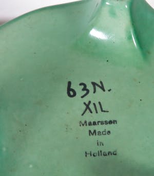 Kunstaardewerkfabriek Sint Lukas - ADCO en Cees Sluyter - Lot van drie aardewerken vaasjes kopen? Bied vanaf 50!