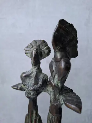 Desiree Tonnaer - Brons sculptuur op sokkel. kopen? Bied vanaf 295!