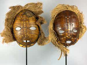 Lega - 2 Tribal used African turtle masks from the Lega Bwami - Congo. (zeldzaam). verkocht voor € 75!