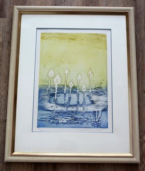 Jan Montyn - Ingelijste ets: Tempelbloemen aan de Mekong - 1985 kopen? Bied vanaf 125!