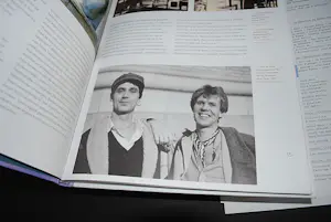 Toer van Schaijk - 2 boeken, o.a. tekeningen bij choreografie 'Landschap' genummerd 533/2200 kopen? Bied vanaf 60!