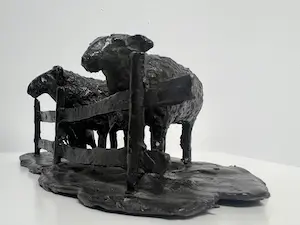 Adri de Waard - Bronzen sculptuur | 'Schaapjes achter een hek' kopen? Bied vanaf 1!