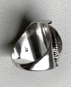 Zilver - twee 925 ringen met barnsteen en tijgeroog - 18 en 19 mm kopen? Bied vanaf 85!