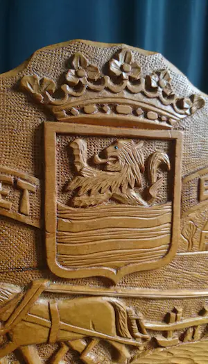 Pieter Buijs - Houten messenblok voor Zeeuwse paeremessen (paardenmessen) kopen? Bied vanaf 1!